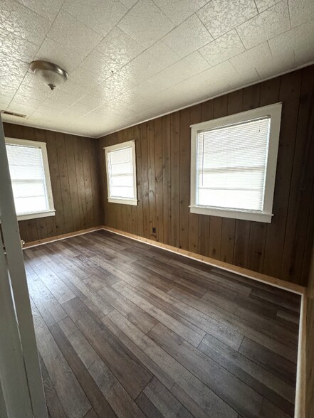 Building Photo - 7203 Porcher Dr