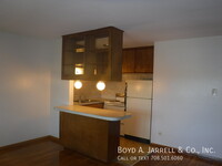 Building Photo - Immediate Occupancy, one bedroom