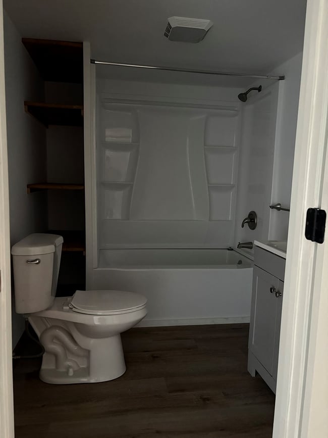 Building Photo - 39092 Mumford St