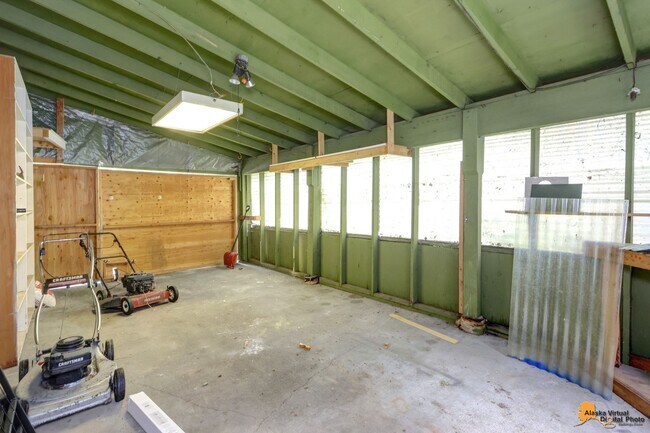Building Photo - 3992 Baxter Rd
