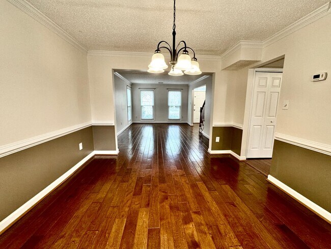 Building Photo - Golf Course Lot!! 4-Bedroom Home in Cypress Point!! Fenced Backyard & Dog Friendly!