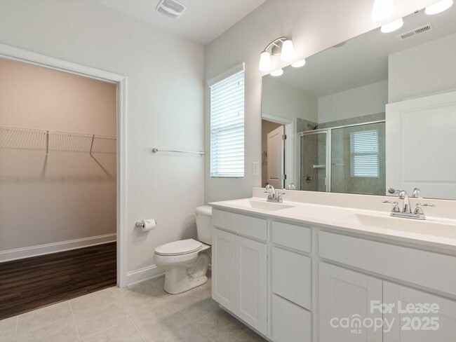 Building Photo - 4512 Grove Manor Dr