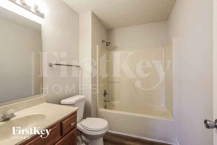 Building Photo - 2822 Gammon Dr