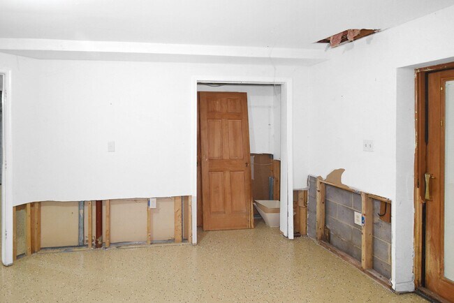 Building Photo - 149 Windcliff Rd