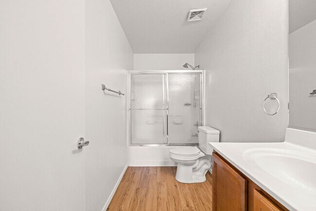 Building Photo - Home Sweet Home! Located in a highly sough...