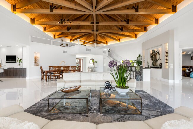 Building Photo - 3521 Glenwood Ct