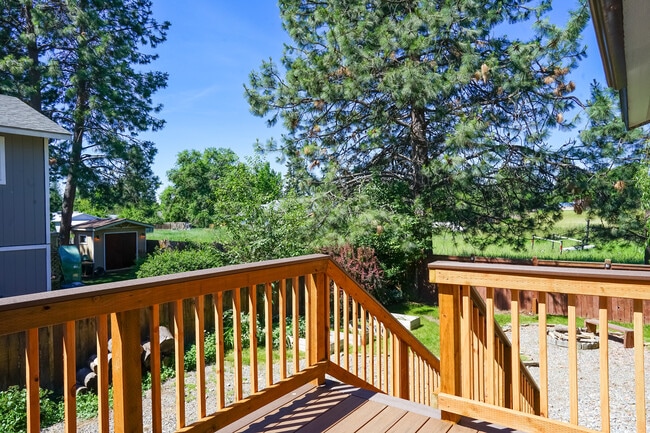 Building Photo - 9663 N Ptarmigan Dr