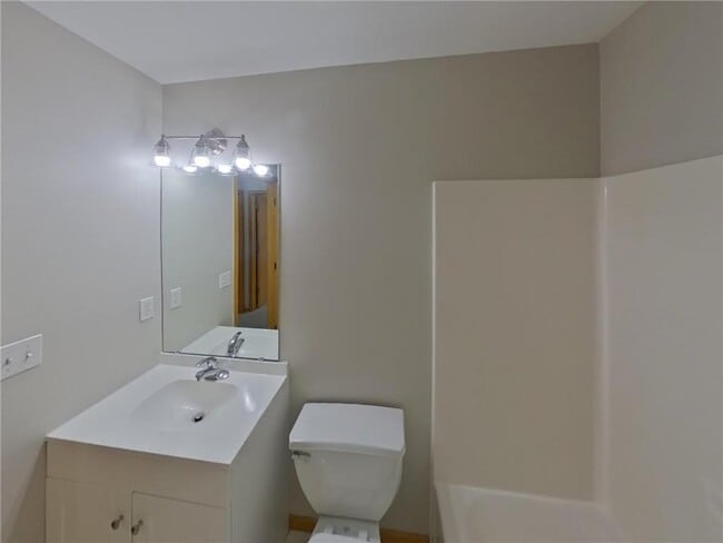 Building Photo - 13758 Flay Ave N