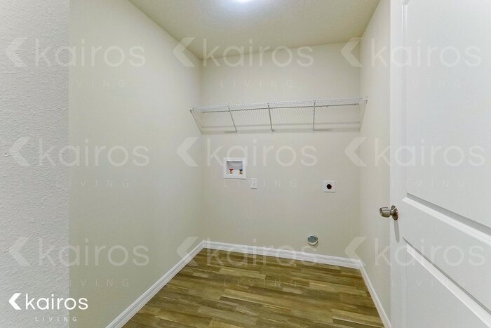 Building Photo - 3596 W Eunice St