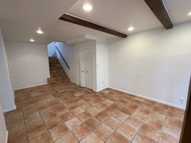 Building Photo - 1855 N Kingsley Dr