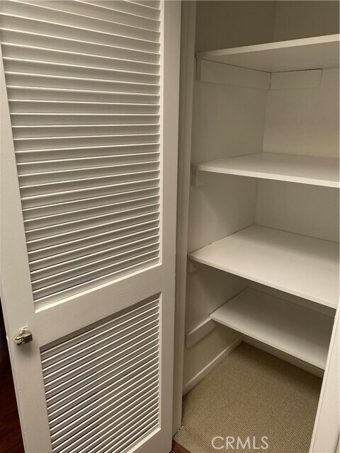 Building Photo - 622 N Howard St