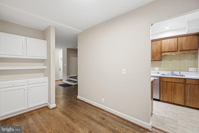 Building Photo - 4844 S 28th St