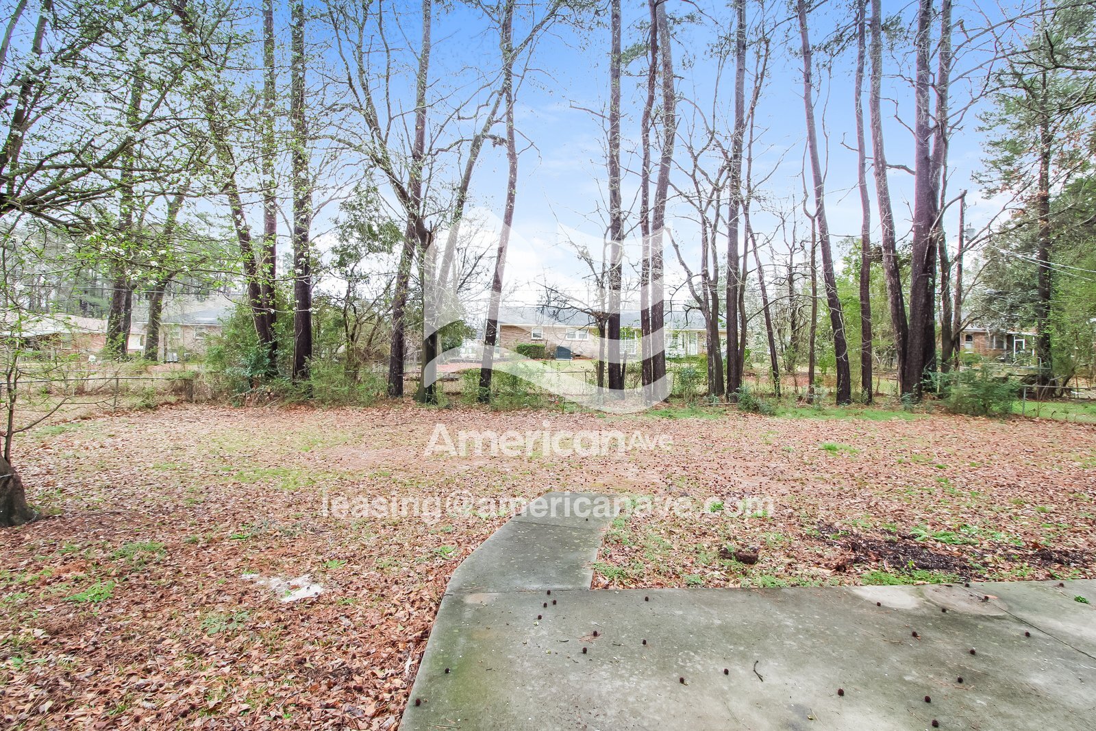 Building Photo - 2012 Woodtrail Dr