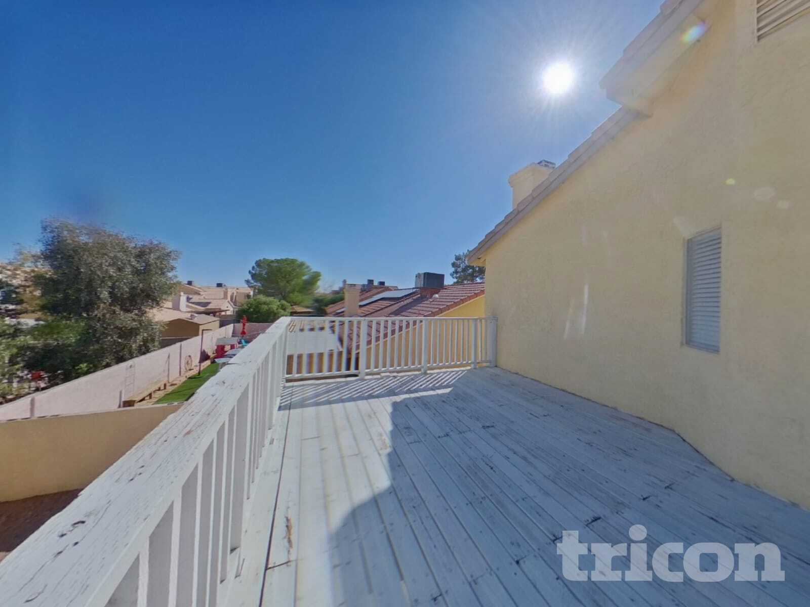 Building Photo - 1584 Bright View Dr