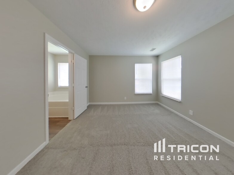 Building Photo - 2137 Erin Ln