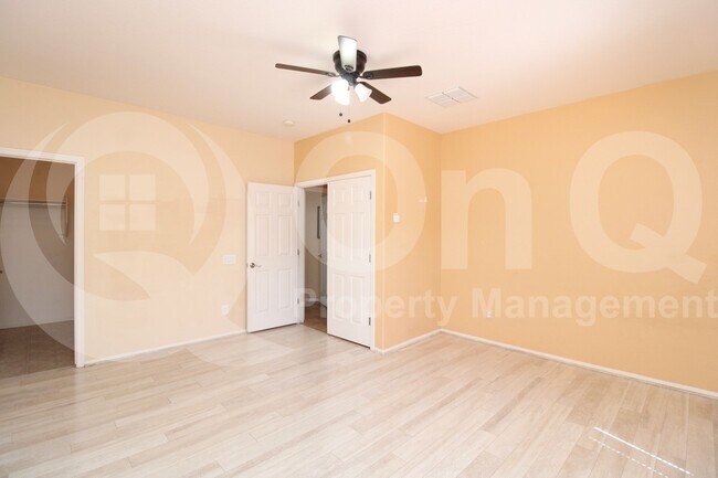 Building Photo - 14205 W Mauna Loa Ln