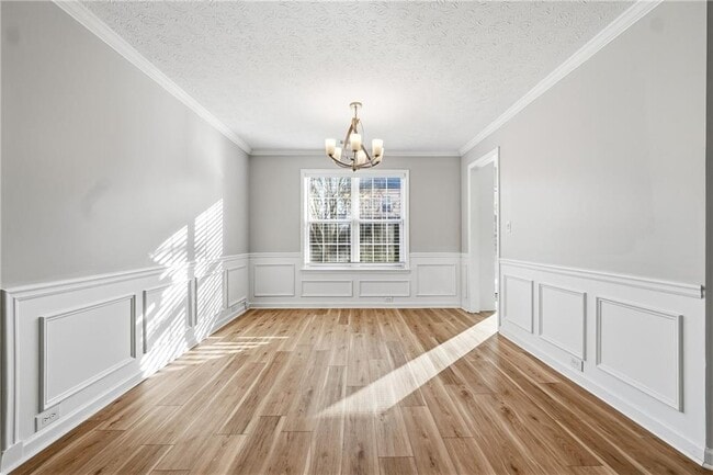 Building Photo - 2335 Winthrope Way Dr