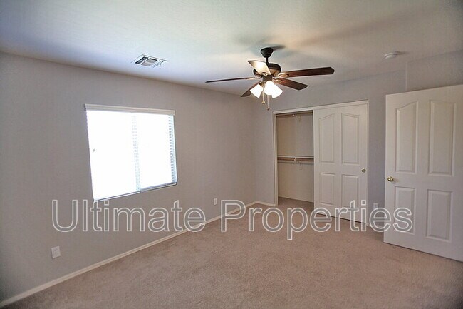 Building Photo - 14978 N 172nd Dr