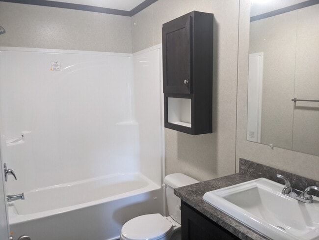 Building Photo - 215 Borman Ave