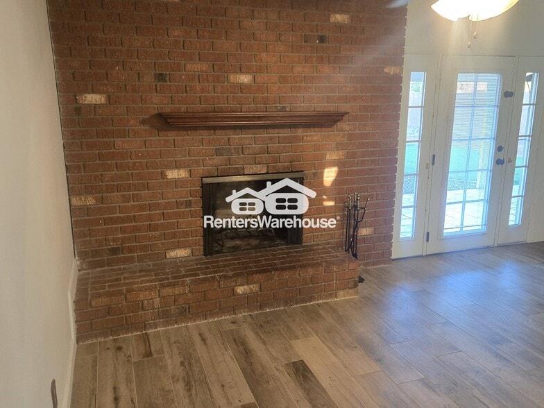 Building Photo - 4136 W Beryl Ave