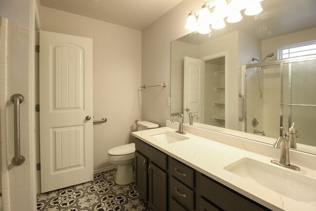 Building Photo - Complete Remodel In Bixby!