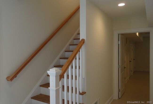 Building Photo - 52 Campfield Dr