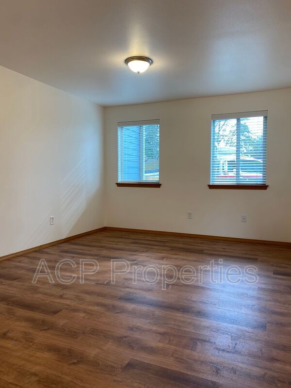 Building Photo - 5889 Cedar St