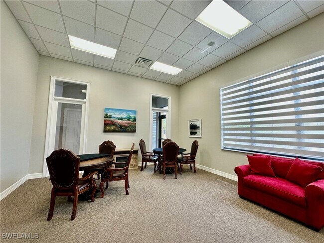 Building Photo - 1760 Birdie Dr
