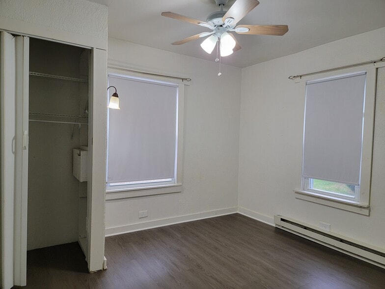 Building Photo - 100 E Elm St