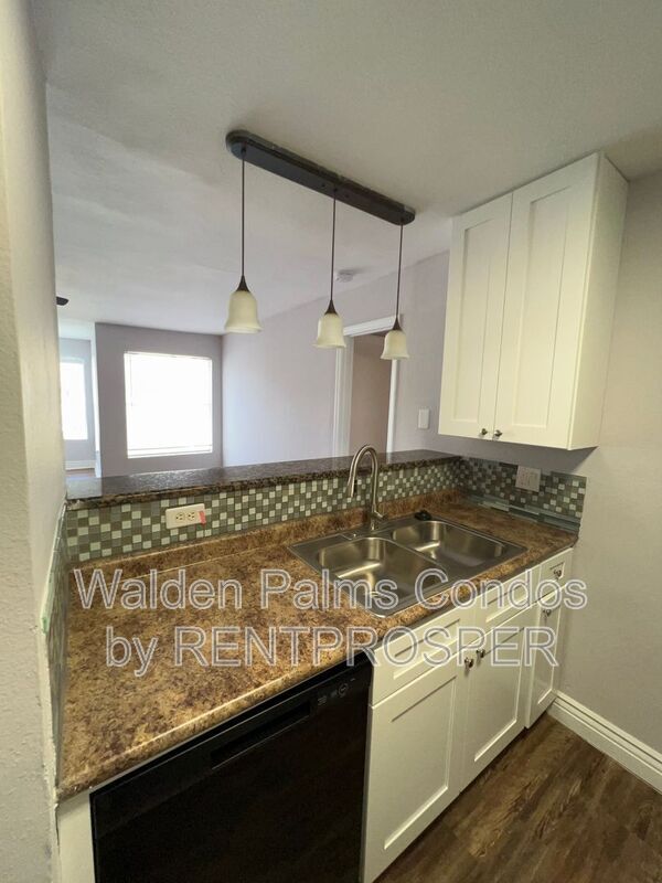 Building Photo - 4720 Walden Cir