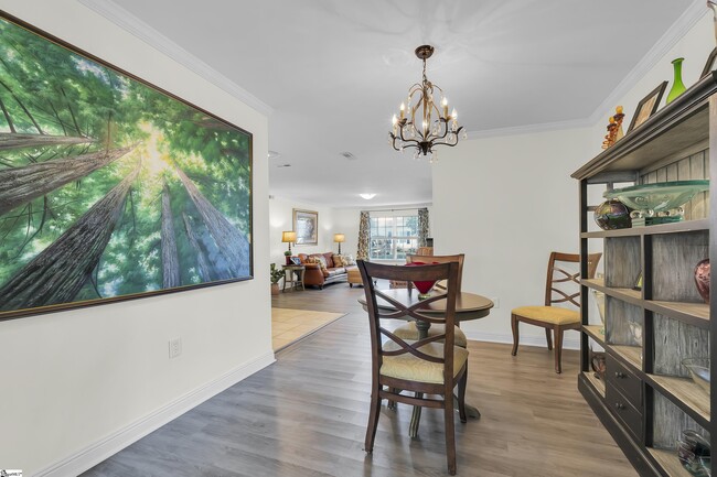 Building Photo - 925 Cleveland St