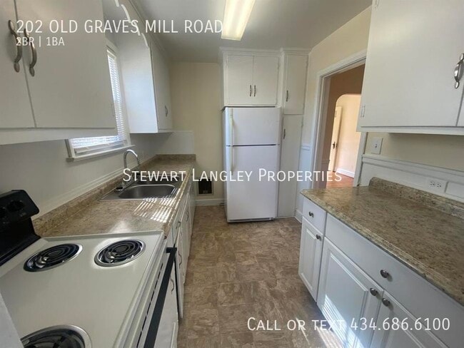 Building Photo - 202 Old Graves Mill Rd