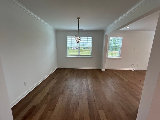 Building Photo - 6 Bedroom | 4 Bathroom New Construction Ga...