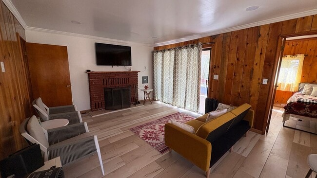 Building Photo - Cozy Meets Modern – Beautifully Upgraded Cabin in the Pines