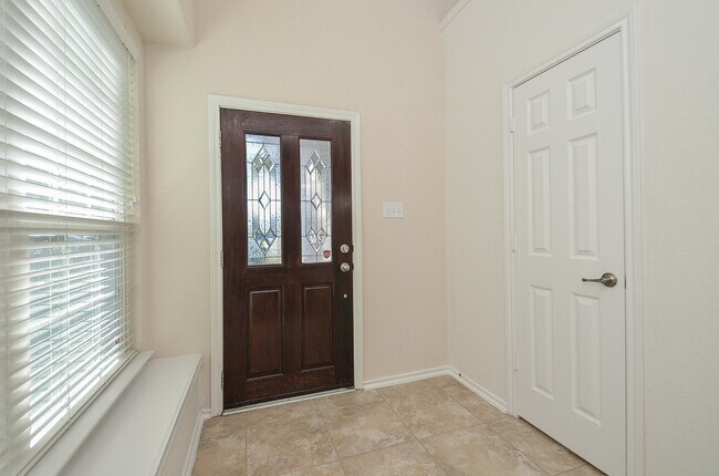 Building Photo - 24542 Folkstone Cir