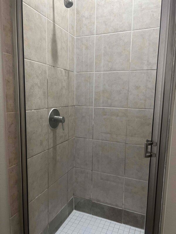 Building Photo - 3900 Vitruvian Way