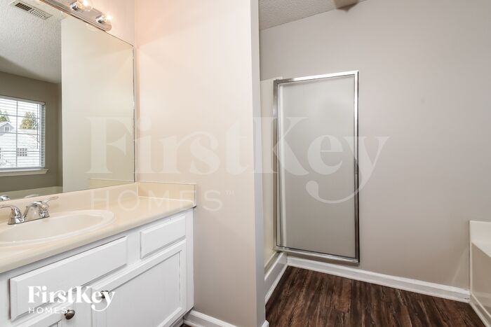 Building Photo - 4580 Grove Park Way NW