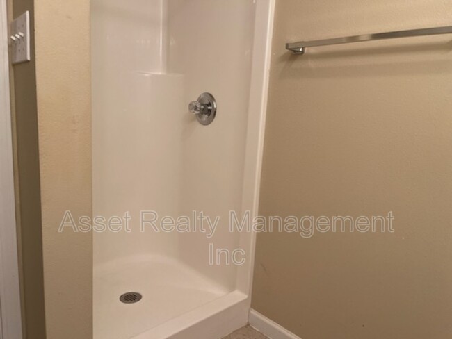 Building Photo - 8122 Elderberry Dr NW