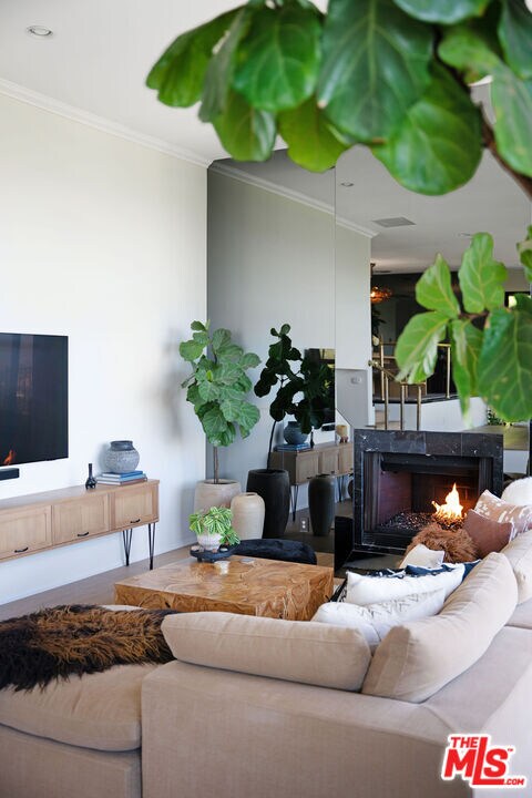 Building Photo - 4661 Bedel St