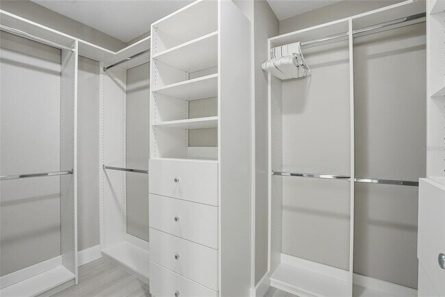 Building Photo - 3918 Americana Dr