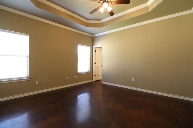 Building Photo - 502 Stoneridge Dr