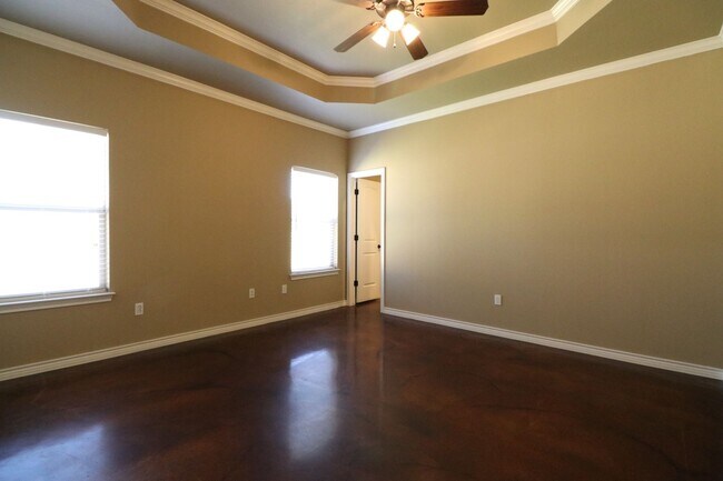 Building Photo - Stoneridge 502