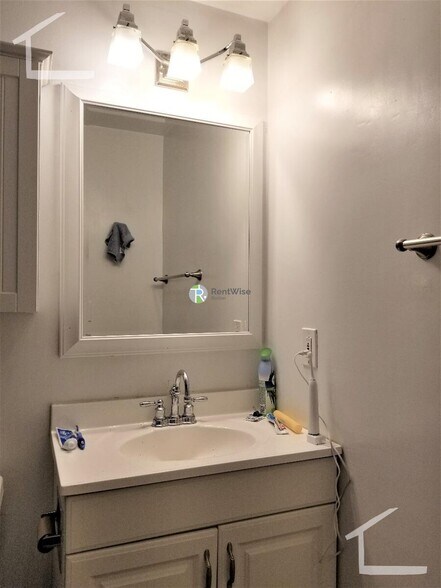 Building Photo - 610 Columbus Ave