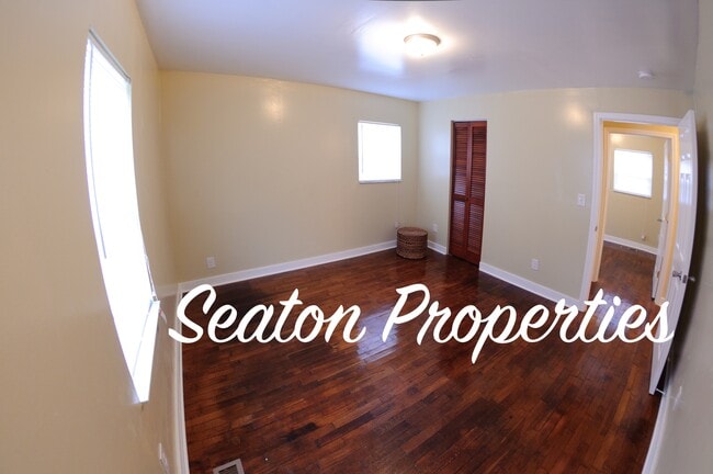 Building Photo - 2709 Addison Dr