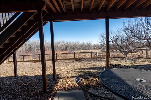 Building Photo - 2323 Dogwood Cir