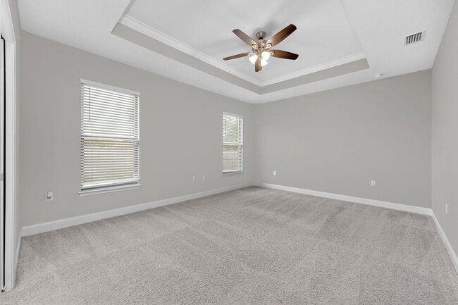 Building Photo - 702 Shady Ln Dr