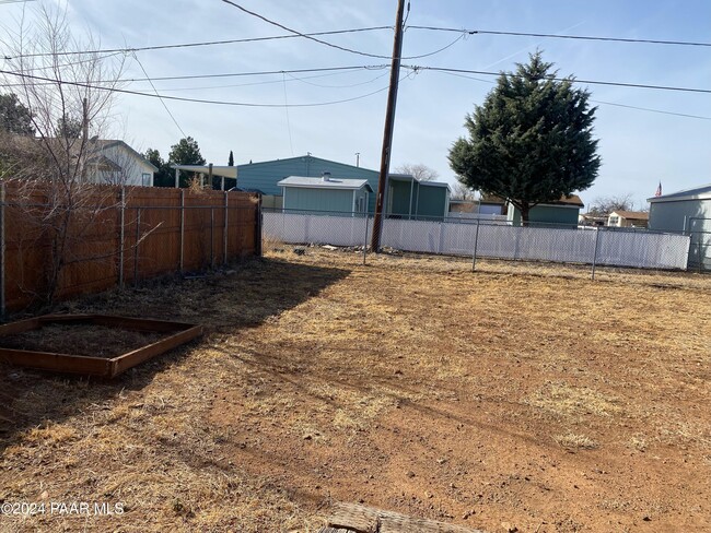 Building Photo - 4500 N Carla Vista Dr