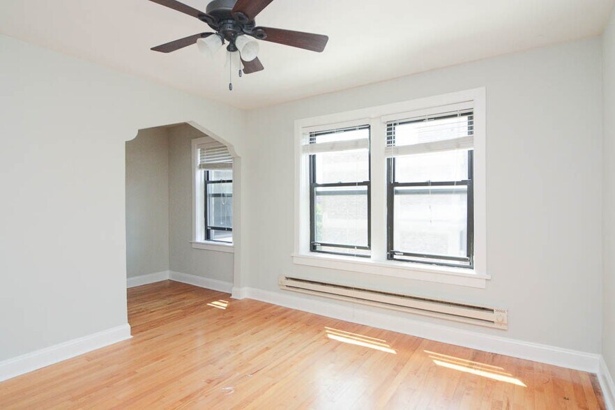 Building Photo - 617 W Patterson Ave