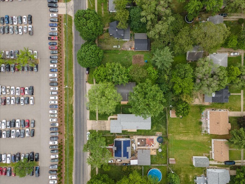 Building Photo - 1001 N Coler Ave