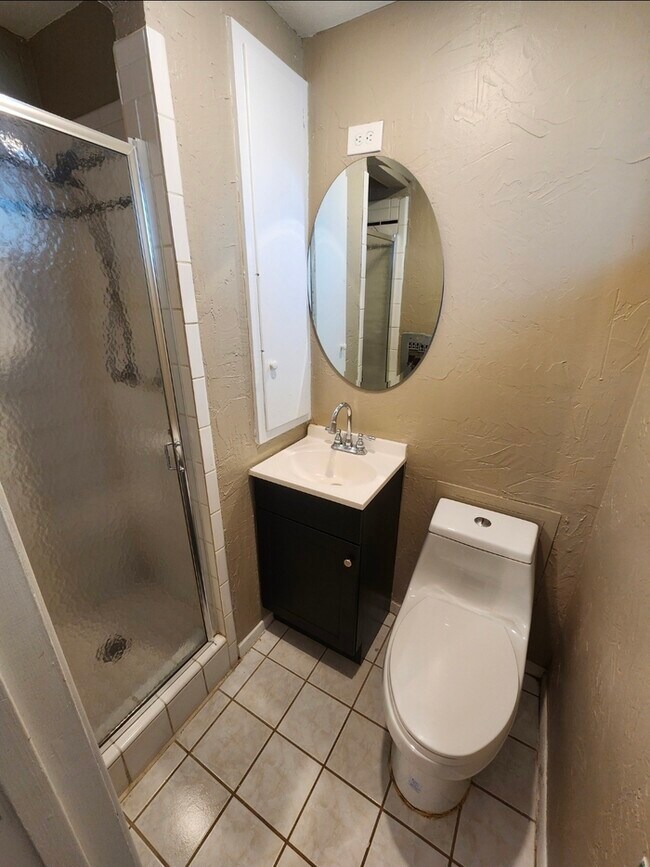 Building Photo - 3 bed 2 bath with 1 car carport